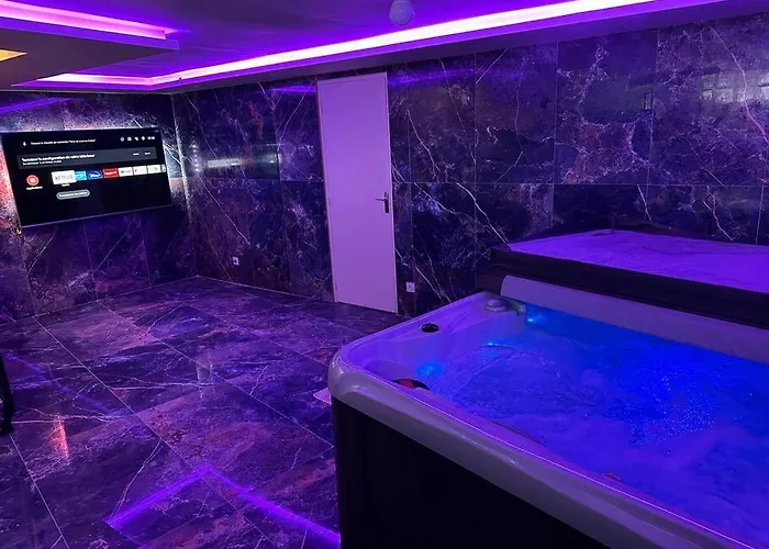 Golden Blue - Jacuzzi * Rouen