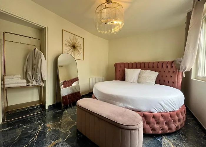 Golden Blue - Jacuzzi *